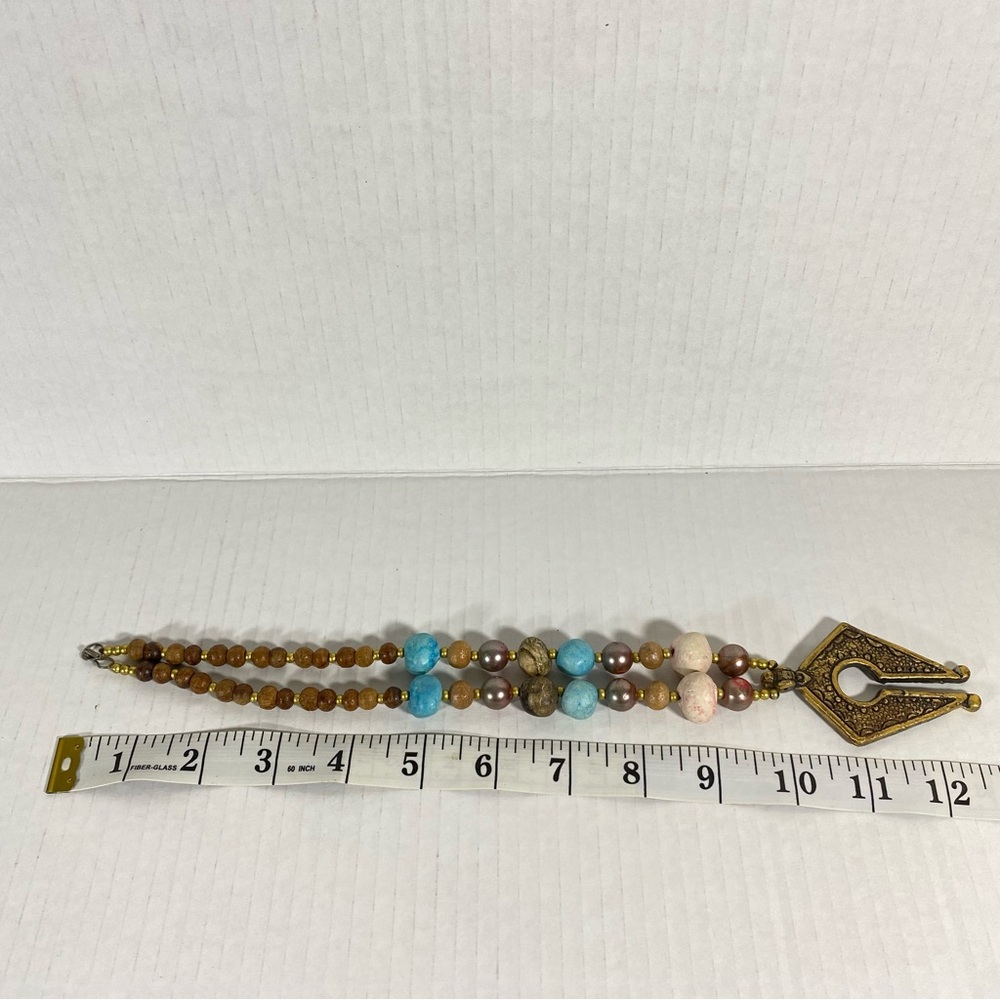 Tribal Key Hole Necklace - Picture 4 of 4